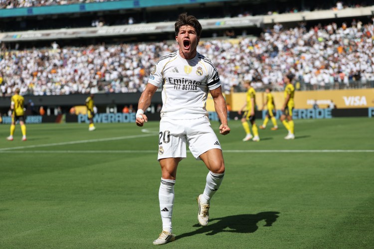 Mundial de Clubes 2025: Fran García comemora o segundo gol do Real Madrid na vitória sobre o Borussia Dortmund, no MetLife Stadium (Foto: Carl Recine - FIFA-FIFA via Getty Images Divulgação)
